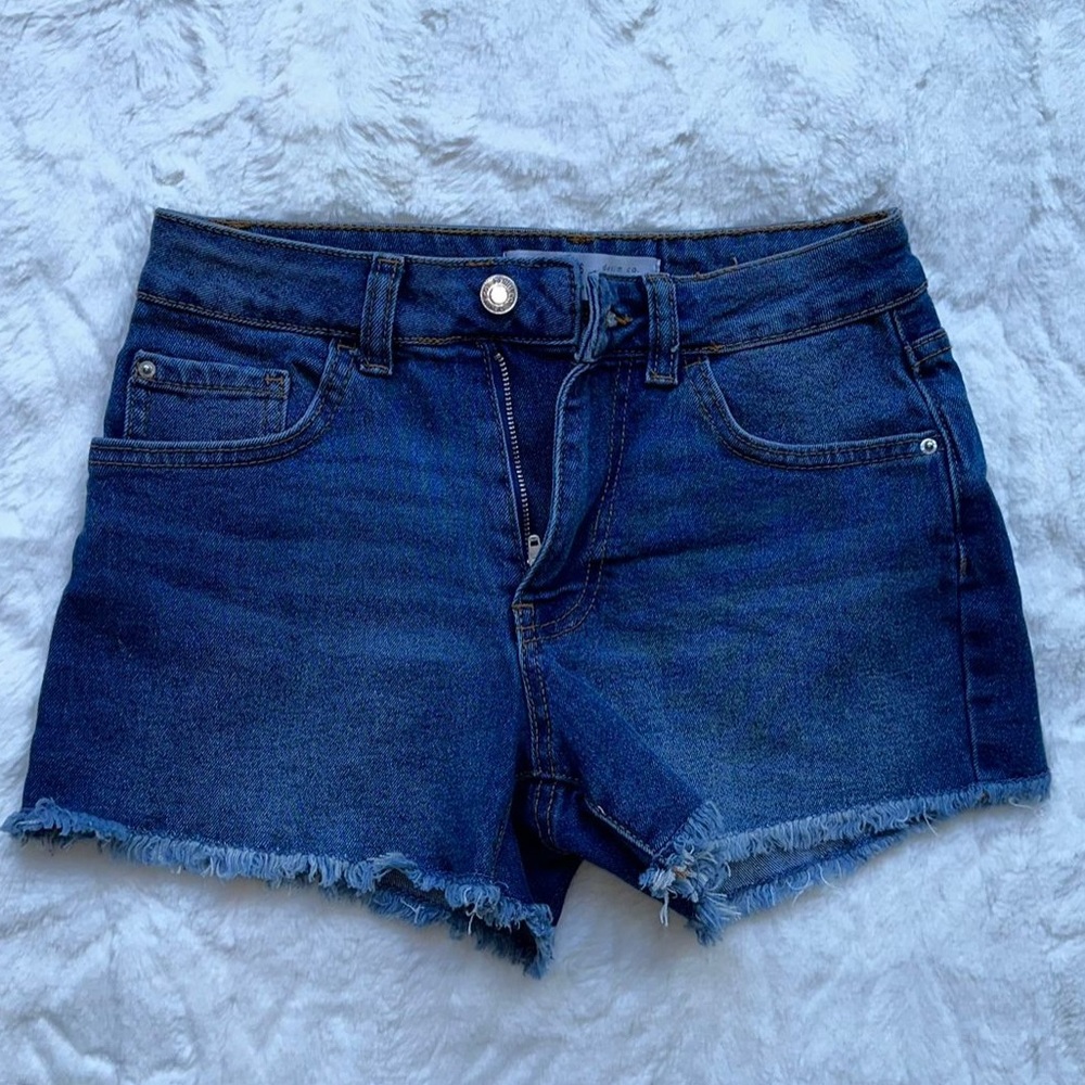 Mini short.
